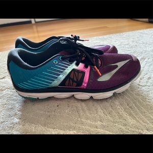 Women’s Brooks